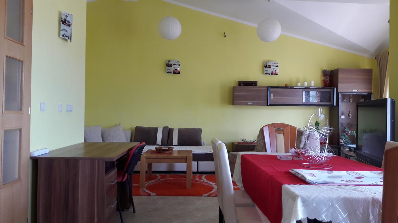 Porodicni Apartman Herceg Novi Ngoại thất bức ảnh