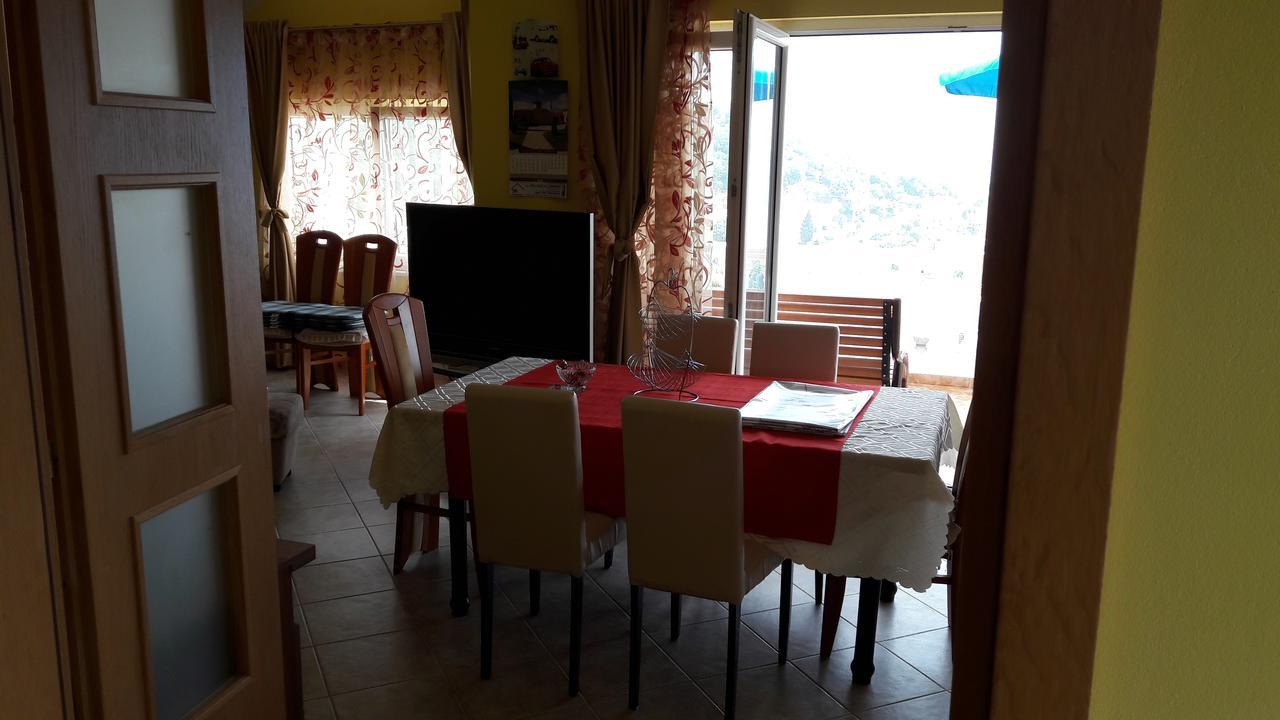 Porodicni Apartman Herceg Novi Ngoại thất bức ảnh
