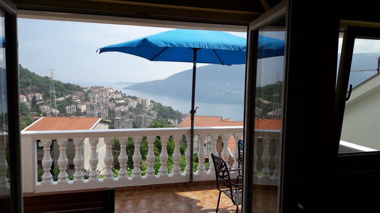 Porodicni Apartman Herceg Novi Ngoại thất bức ảnh