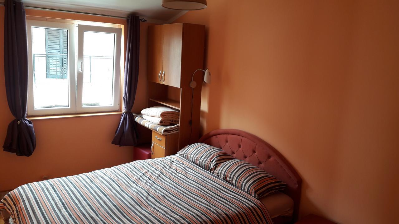 Porodicni Apartman Herceg Novi Ngoại thất bức ảnh