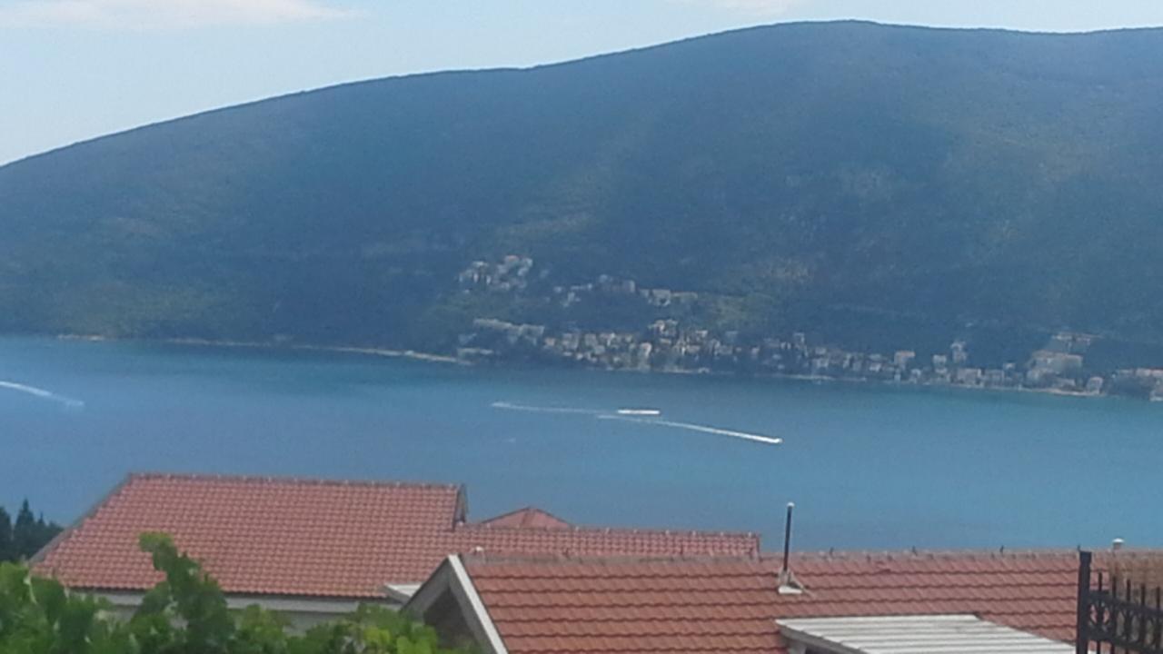 Porodicni Apartman Herceg Novi Ngoại thất bức ảnh