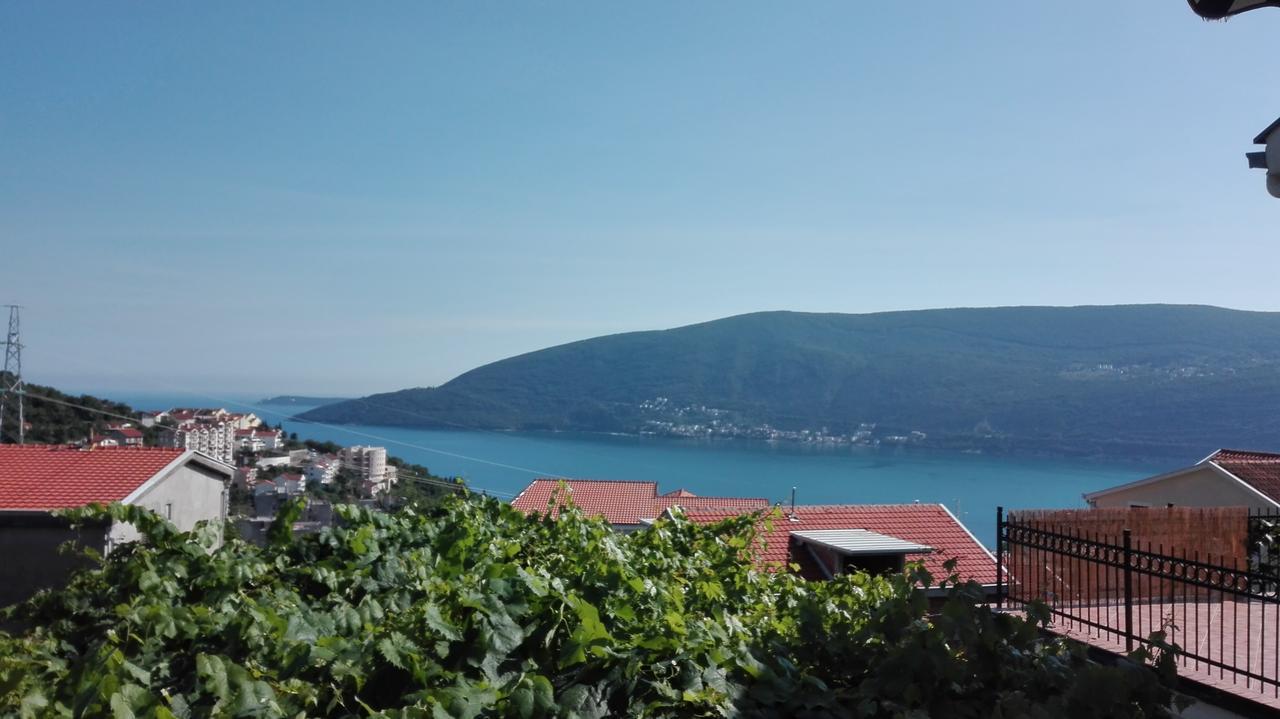 Porodicni Apartman Herceg Novi Ngoại thất bức ảnh