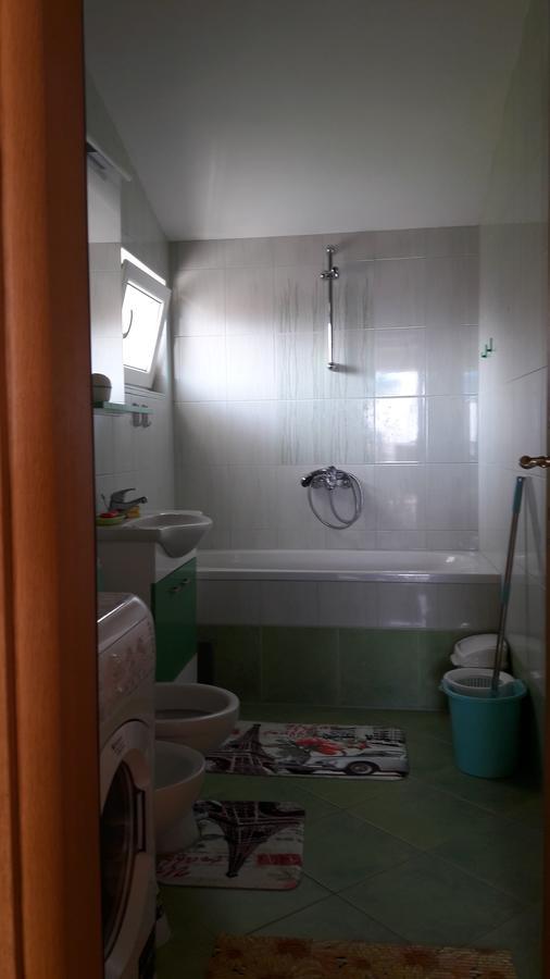 Porodicni Apartman Herceg Novi Ngoại thất bức ảnh